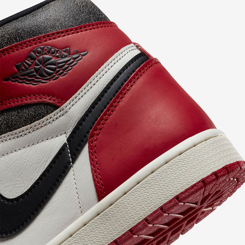 Air Jordan 1 High Chicago Lost and Found