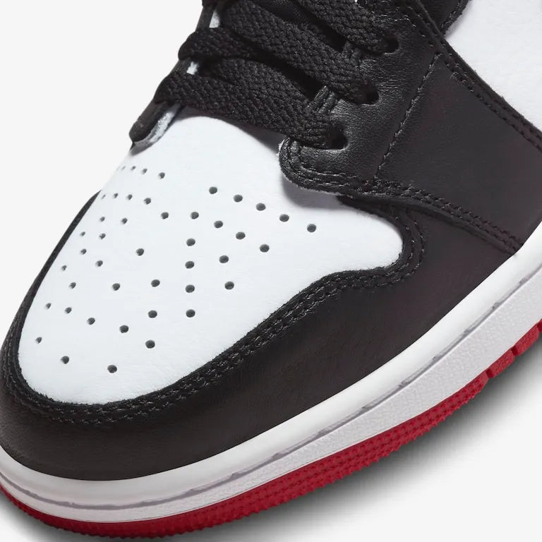 Air Jordan 1 Low OG Black Toe