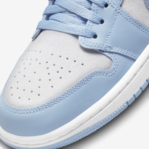 Air Jordan 1 Low WMNS UNC 2022