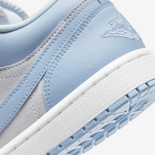 Air Jordan 1 Low WMNS UNC 2022