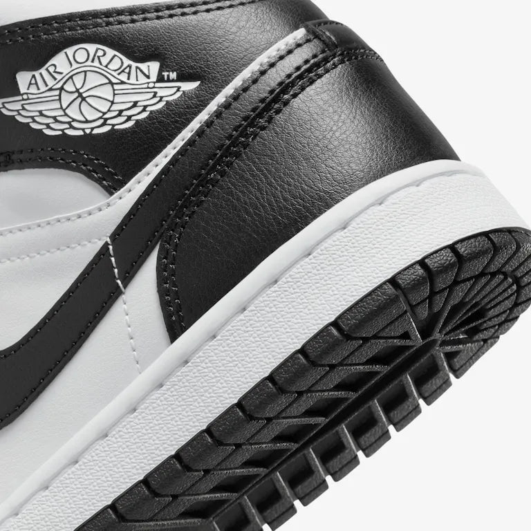 Air Jordan 1 Mid Panda