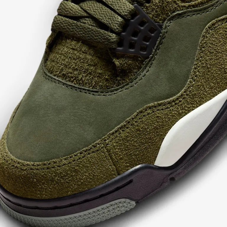 Air Jordan 4 Medium Olive