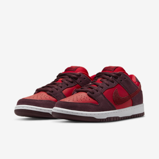 Nike SB Dunk Low Cherry