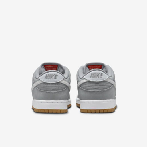 Nike SB Dunk Low Grey Gum