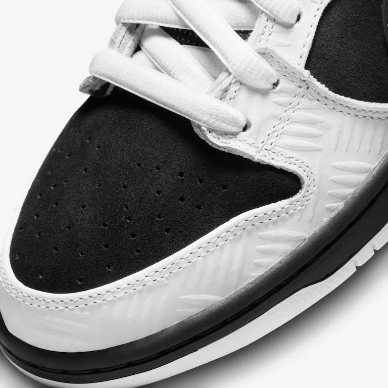 TIGHTBOOTH x Nike SB Dunk Low Black White